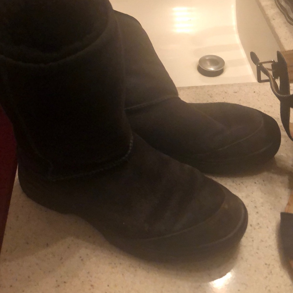 Ugg 8w